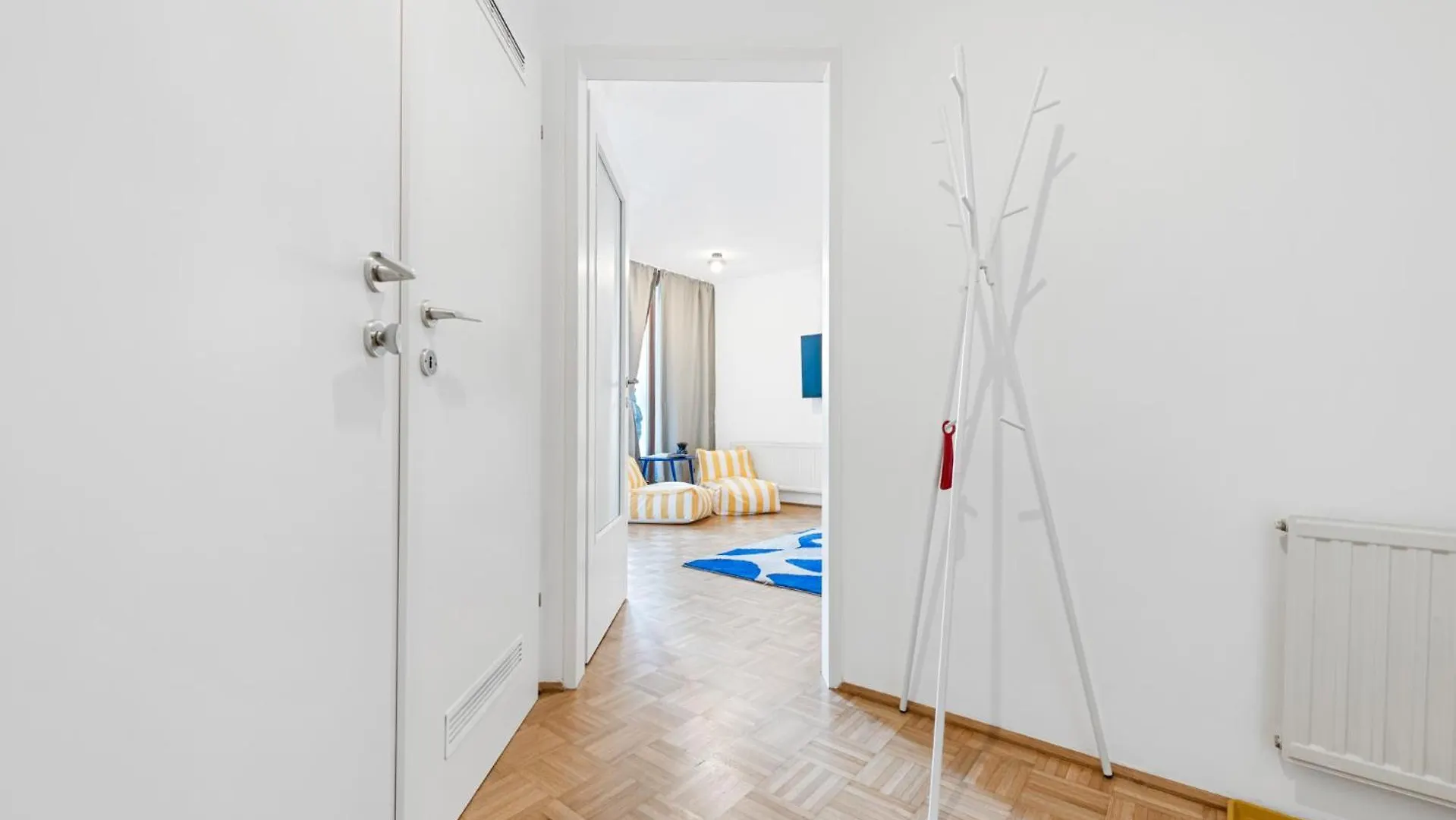 4Ty3 Apartments - Naschmarkt City Apartment Is Calling Viena 0*,  Austria