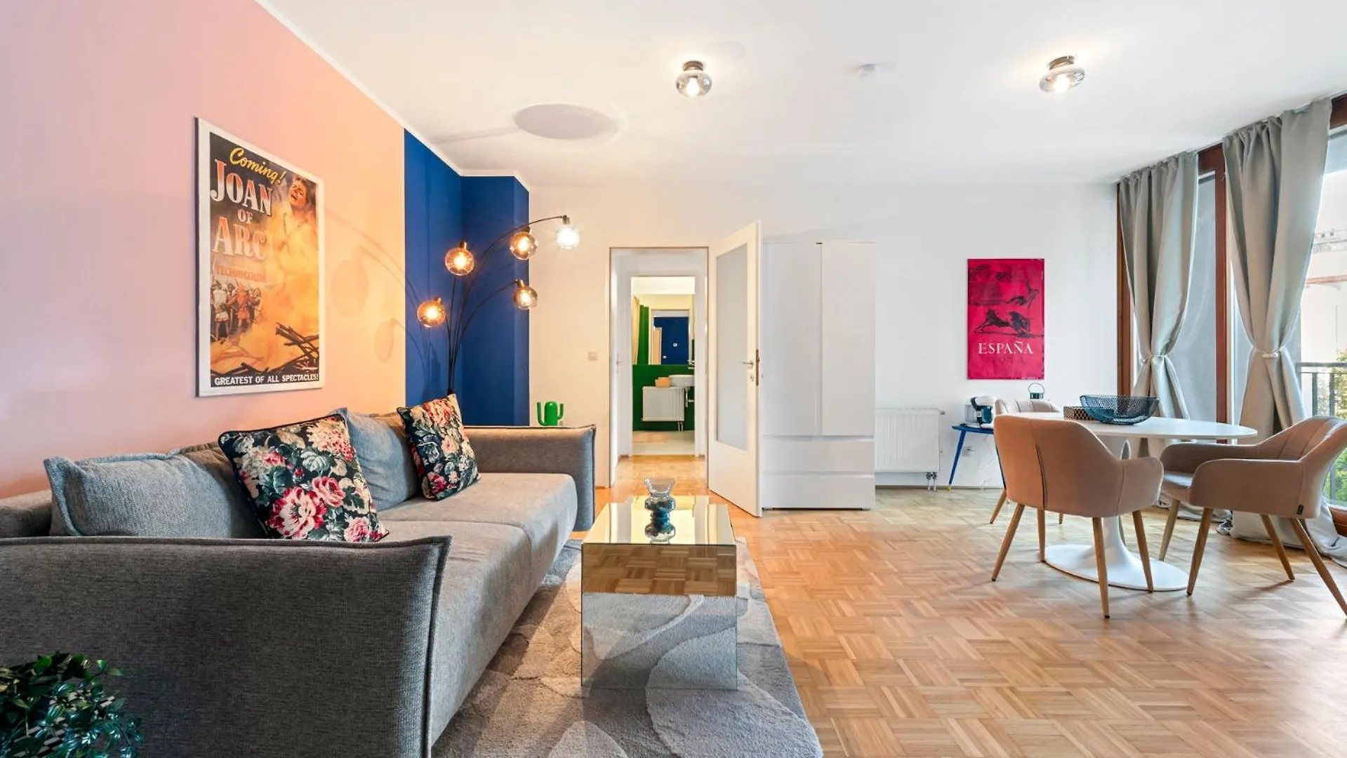 4Ty3 Apartments - Naschmarkt City Apartment Is Calling Viena 0*,  Austria