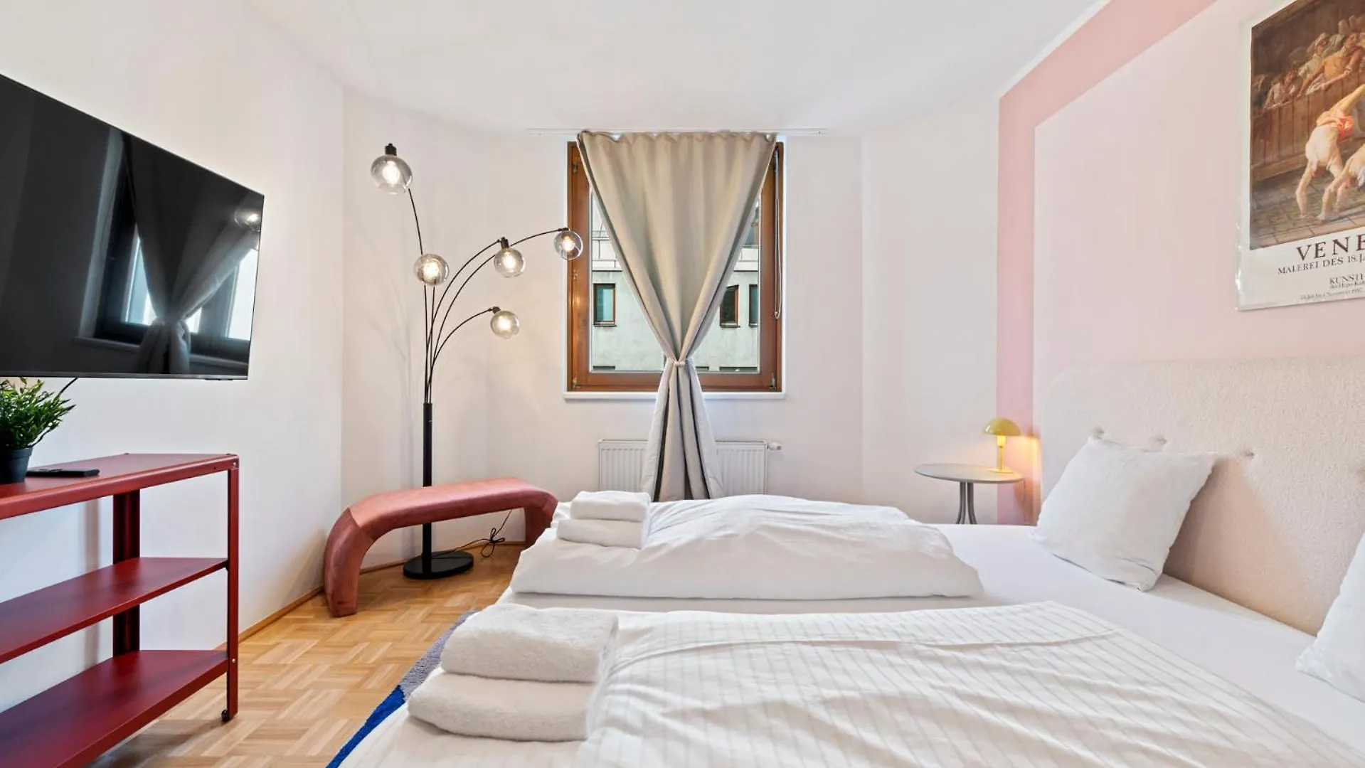 4Ty3 Apartments - Naschmarkt City Apartment Is Calling Viena Austria