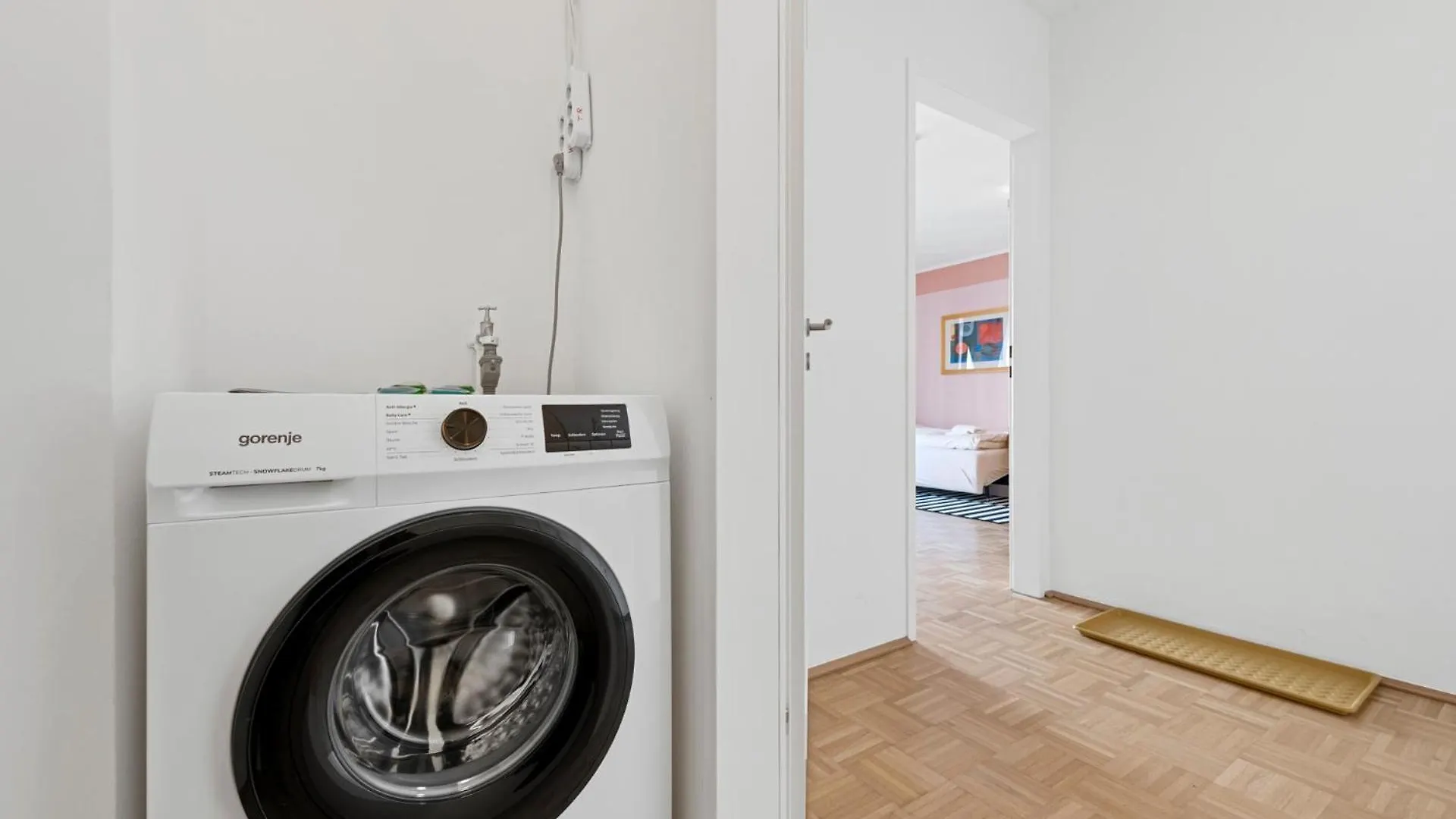 4Ty3 Apartments - Naschmarkt City Apartment Is Calling Viena 0*,  Austria