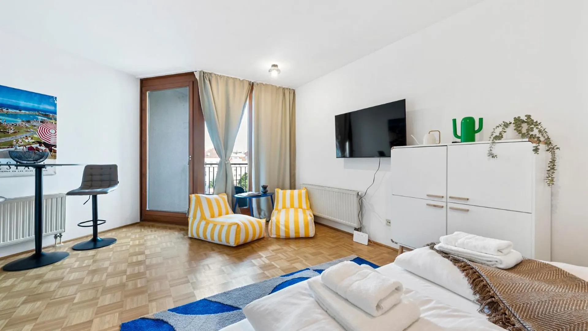 4Ty3 Apartments - Naschmarkt City Apartment Is Calling Vienna Austria